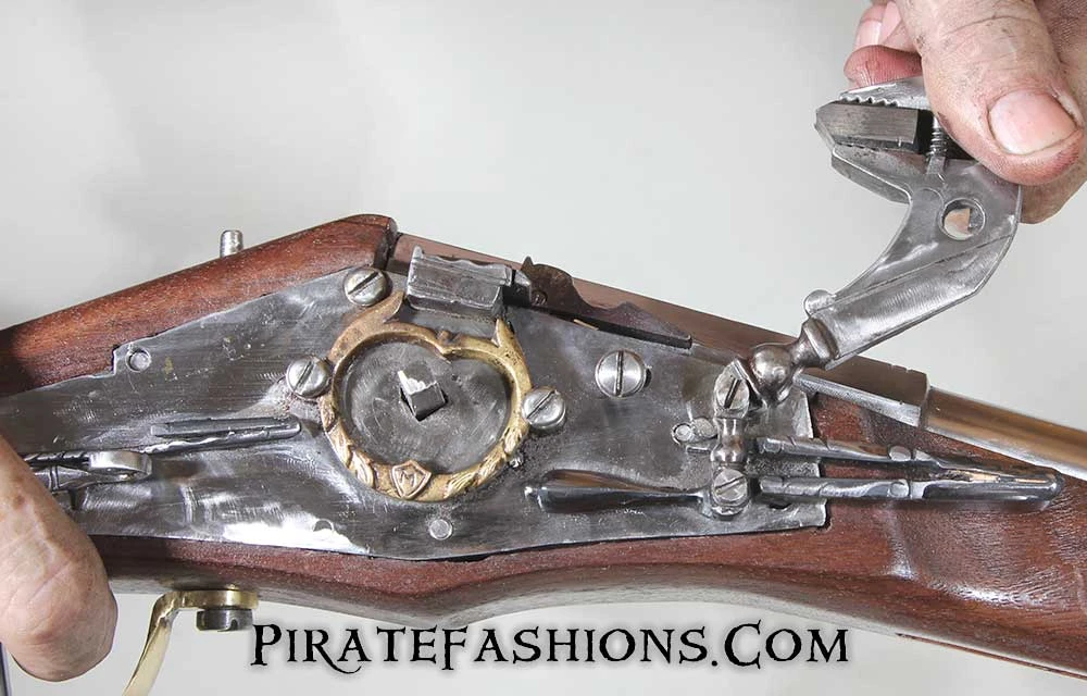 Puffer Wheellock Pistol (Black Powder) 10 Puffer Wheellock Pistol (Black Powder) - Image 10